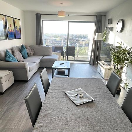 Balcony Marina Apartment With City Skyline Views - Free Secure Parking Manchester Buitenkant foto