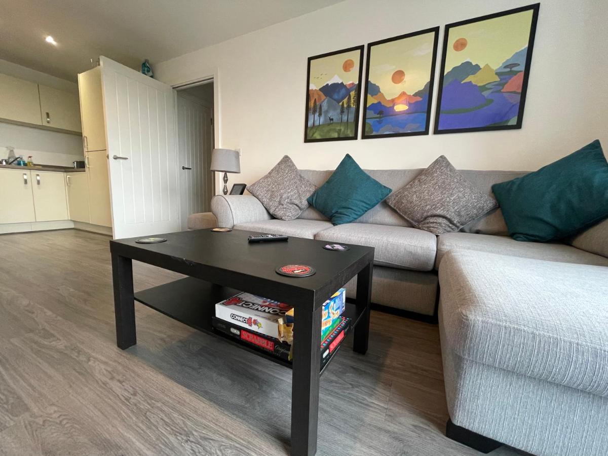 Balcony Marina Apartment With City Skyline Views - Free Secure Parking Manchester Buitenkant foto