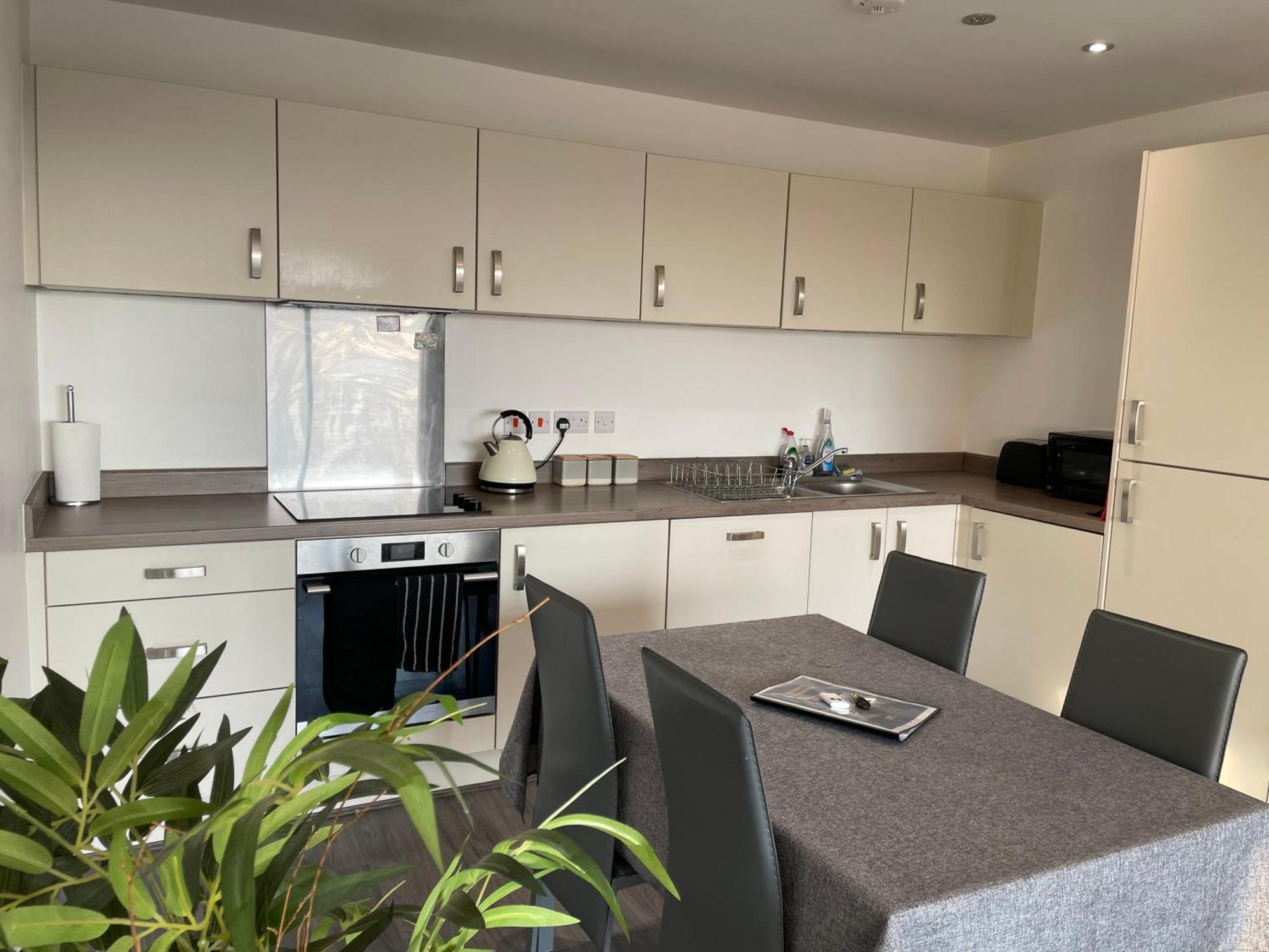 Balcony Marina Apartment With City Skyline Views - Free Secure Parking Manchester Buitenkant foto